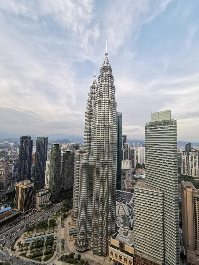Sky Suites Klcc By Autumn Suites Premium Stay Kuala Lumpur Exterior photo